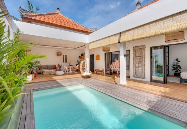 Villa in Canggu - Greco- Nice 2 bedroom house with pool in Bali