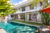 Villa in Mengwi - Manusa - Nice 4 bedroom house with pool in Bali
