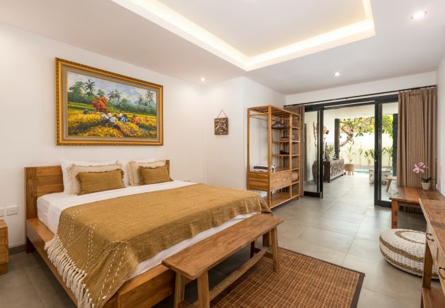 Villa in Seminyak - Ambalika- 3 bedroom house with pool near Bali beach Villa in Seminyak - Ambalika- 3 bedroom house with pool near Bali beach