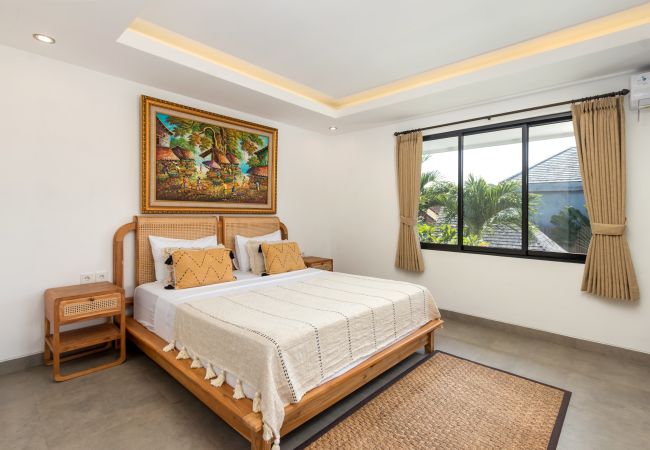 Villa in Seminyak - Ambalika- 3 bedroom house with pool near Bali beach Villa in Seminyak - Ambalika- 3 bedroom house with pool near Bali beach