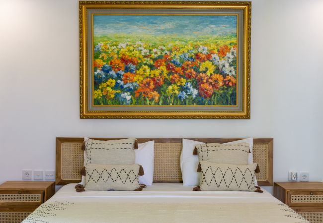 Villa in Seminyak - Ambalika- 3 bedroom house with pool near Bali beach Villa in Seminyak - Ambalika- 3 bedroom house with pool near Bali beach