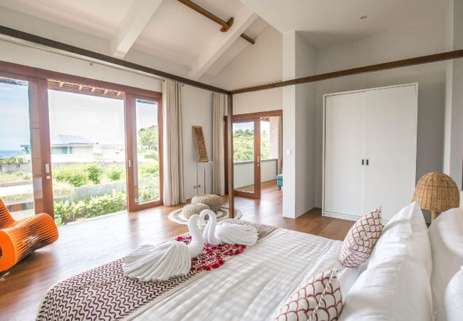 Villa in Sanur - Delphino- Spectacular villa for 10 people with sea views near Bali beach