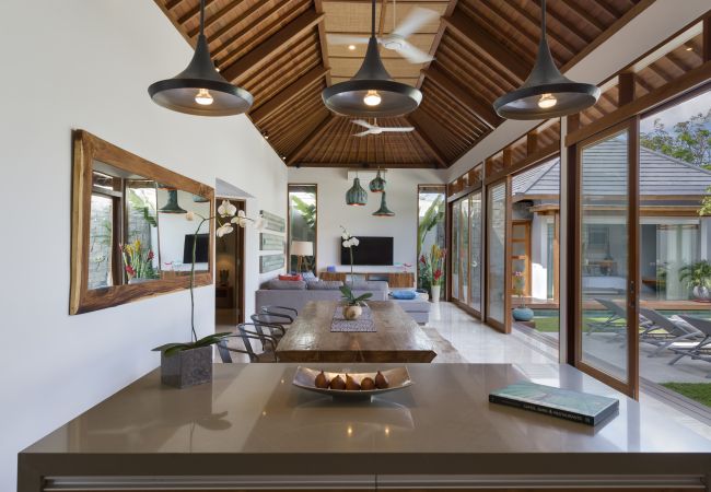 Villa in Seminyak - Sanook - Nice 4 bedroom house with pool in Bali Villa in Seminyak - Sanook - Nice 4 bedroom house with pool in Bali