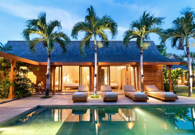 Villa in Kerobokan - Little Manao - Beautiful 4 bedroom house with pool in Bali Villa in Kerobokan - Little Manao - Beautiful 4 bedroom house with pool in Bali