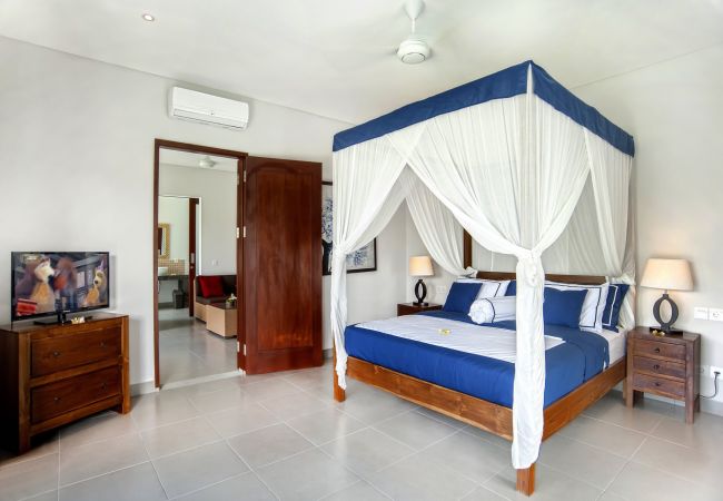 Villa in Canggu - Yenian- 5 bedroom house with pool in Bali Villa in Canggu - Yenian- 5 bedroom house with pool in Bali