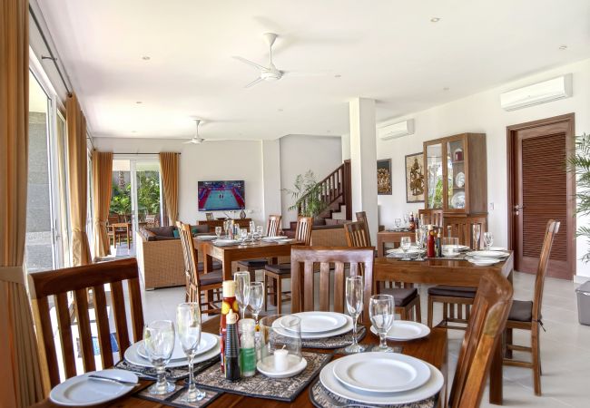 Villa in Canggu - Yenian- 5 bedroom house with pool in Bali Villa in Canggu - Yenian- 5 bedroom house with pool in Bali