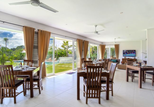 Villa in Canggu - Yenian- 5 bedroom house with pool in Bali