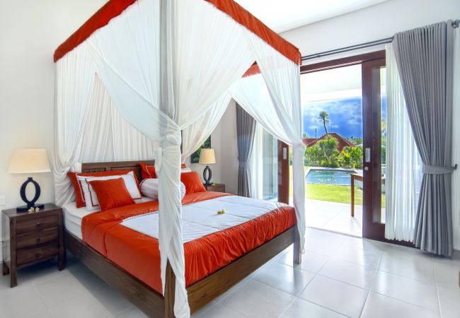 Villa in Canggu - Yenian- 5 bedroom house with pool in Bali Villa in Canggu - Yenian- 5 bedroom house with pool in Bali
