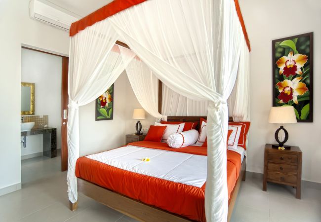 Villa in Canggu - Yenian- 5 bedroom house with pool in Bali