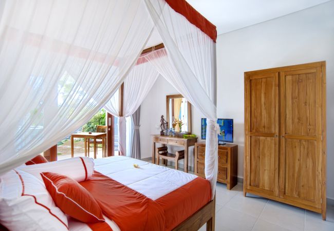 Villa in Canggu - Yenian- 5 bedroom house with pool in Bali Villa in Canggu - Yenian- 5 bedroom house with pool in Bali