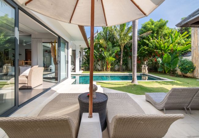 Villa in Seminyak - Wiana- Villa for 6 people with pool near Bali beach