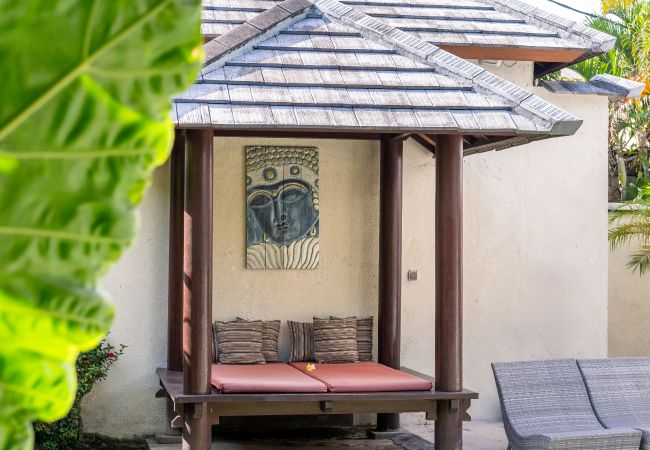 Villa in Seminyak - Wiana- Villa for 6 people with pool near Bali beach Villa in Seminyak - Wiana- Villa for 6 people with pool near Bali beach
