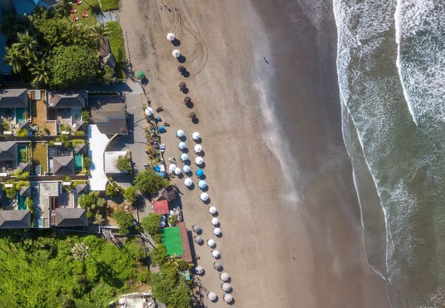 Villa in Seminyak - The chands two A- 2 bedroom frontline villa with stunning Bali sea views