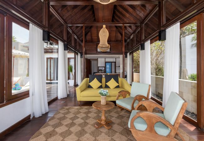 Villa in Seminyak - The chands two B- 2 bedroom frontline villa with stunning Bali sea views Villa in Seminyak - The chands two B- 2 bedroom frontline villa with stunning Bali sea views