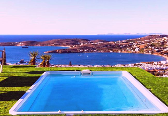 Villa in Parikia - Spectacular 6-bedroom house with private pool in Greece