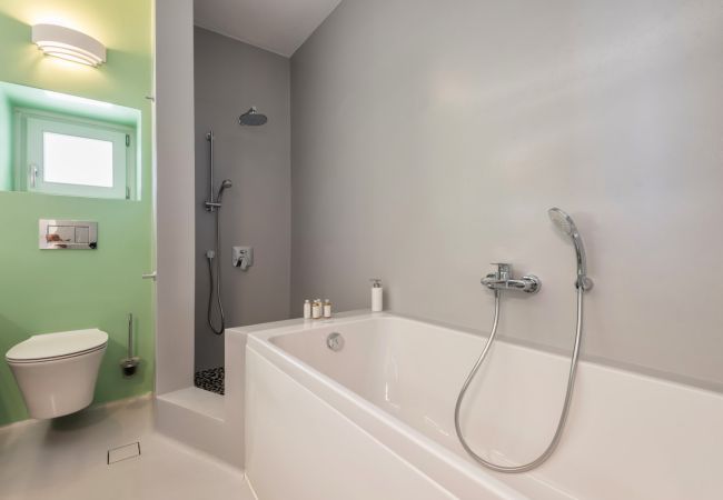 Villa in Paros - Fantastic villa for 8 people with sea views and close to the beach in Greece Villa in Paros - Fantastic villa for 8 people with sea views and close to the beach in Greece