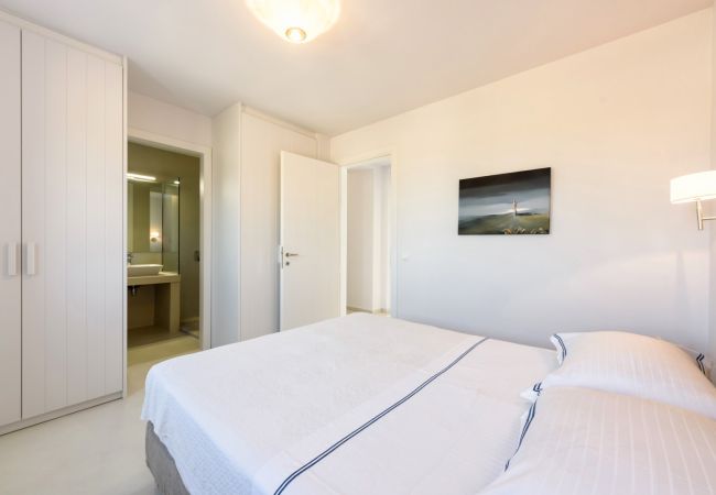 Villa in Paros -  Electra -Villa for 10 people with beautiful sea views in Paros Villa in Paros -  Electra -Villa for 10 people with beautiful sea views in Paros