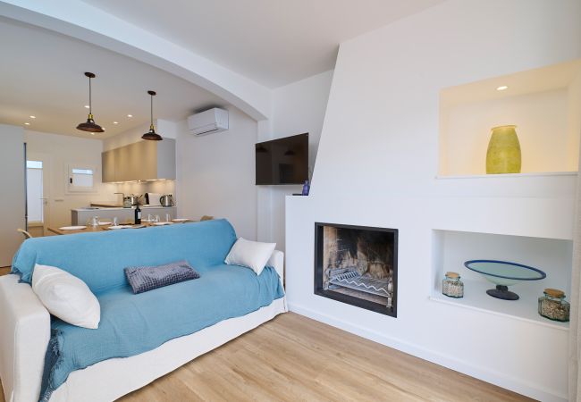 Apartment in Llafranc - 1Xic 01 - Beautiful apartment located in the center of Llafranc, just 50 meters from the beach.