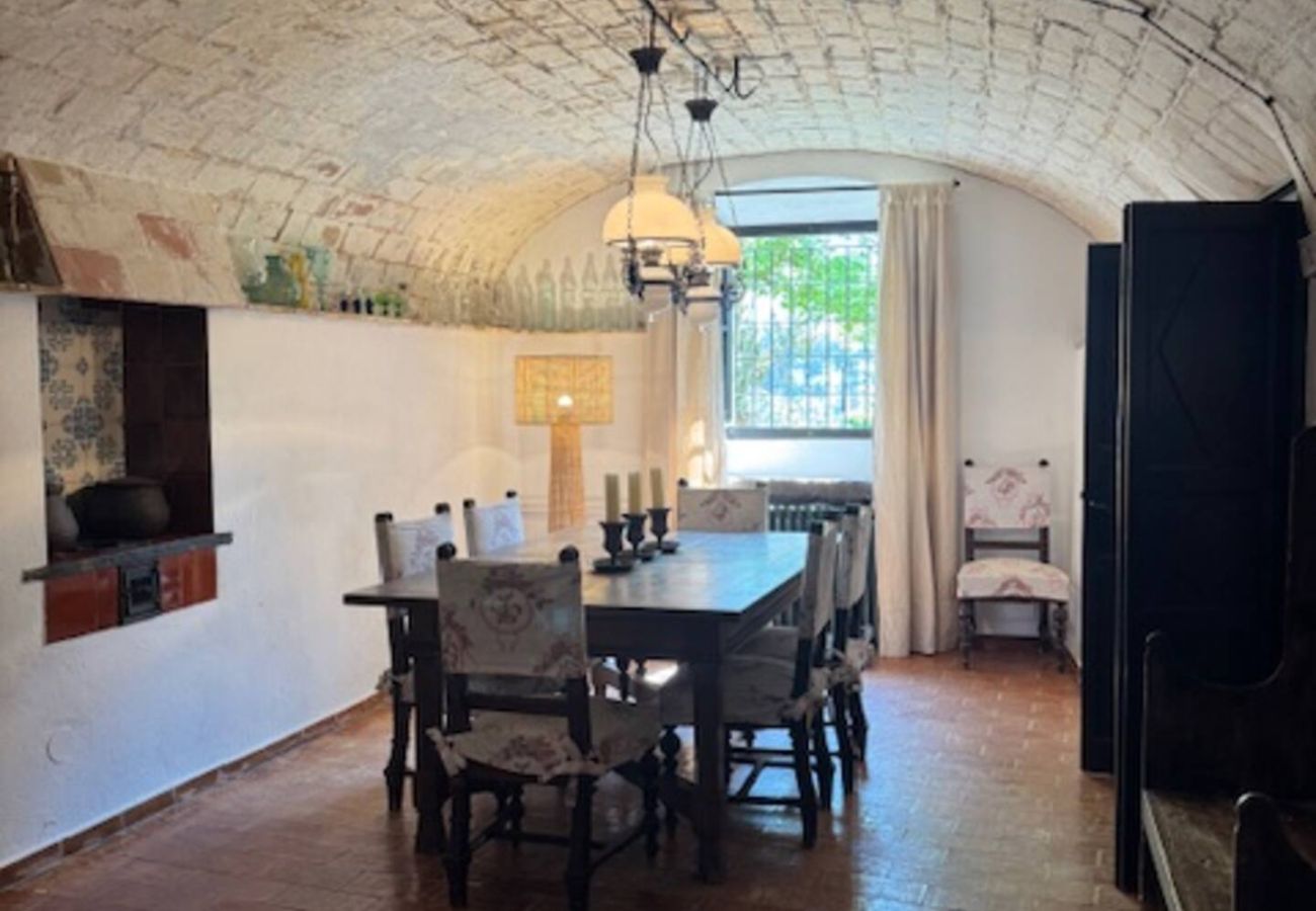 Cottage in Mont-ras - 1 Mas Pagès, rural house for 9 people with garden and private pool