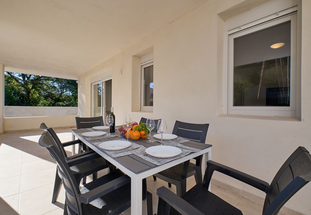 Villa in Vidreres - 2Bels02 - Cosy house with swimming pool for 6 people