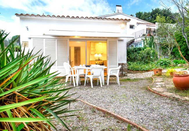 Appartement à Llafranc - 1BAR01 - Bungalow très basique situé à quelques minutes à pied de la plage de Llafranc Appartement à Llafranc - 1BAR01 - Bungalow très basique situé à quelques minutes à pied de la plage de Llafranc