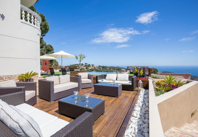 Villa à Lloret de Mar - 2BRA01 - Maison avec piscine privée et vue imprenable sur la mer située près de la plage Villa à Lloret de Mar - 2BRA01 - Maison avec piscine privée et vue imprenable sur la mer située près de la plage