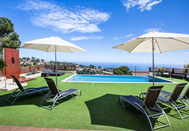 Villa à Lloret de Mar - 2BRA01 - Maison avec piscine privée et vue imprenable sur la mer située près de la plage Villa à Lloret de Mar - 2BRA01 - Maison avec piscine privée et vue imprenable sur la mer située près de la plage