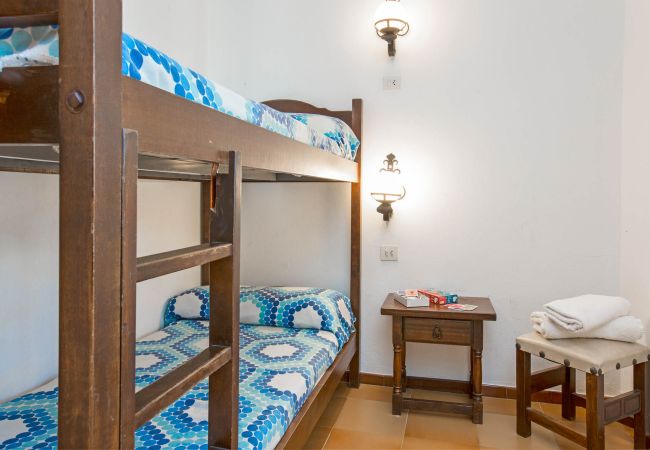 Villa à Calella de Palafrugell - 1BENETPL - Maison divisée en 3 appartements totalement indépendants, qui disposent d'une piscine commune à seulement 1 km de la plage de Calella de Palafrugell Villa à Calella de Palafrugell - 1BENETPL - Maison divisée en 3 appartements totalement indépendants, qui disposent d'une piscine commune à seulement 1 km de la plage de Calella de Palafrugell