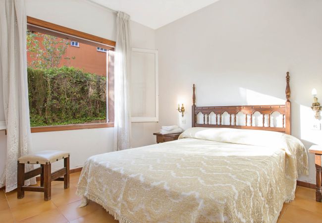 Villa à Calella de Palafrugell - 1BENETPL - Maison divisée en 3 appartements totalement indépendants, qui disposent d'une piscine commune à seulement 1 km de la plage de Calella de Palafrugell Villa à Calella de Palafrugell - 1BENETPL - Maison divisée en 3 appartements totalement indépendants, qui disposent d'une piscine commune à seulement 1 km de la plage de Calella de Palafrugell