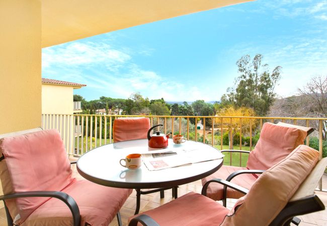 Appartement à Llafranc - 1CEN B10 -Appartement avec jardin et piscine communautaires à 800m de la plage de Llafranc Appartement à Llafranc - 1CEN B10 -Appartement avec jardin et piscine communautaires à 800m de la plage de Llafranc