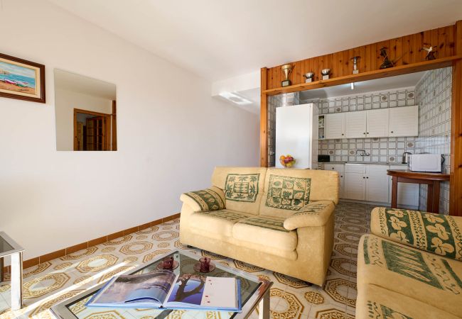 Appartement à Llafranc - 1CEN B10 -Appartement avec jardin et piscine communautaires à 800m de la plage de Llafranc Appartement à Llafranc - 1CEN B10 -Appartement avec jardin et piscine communautaires à 800m de la plage de Llafranc