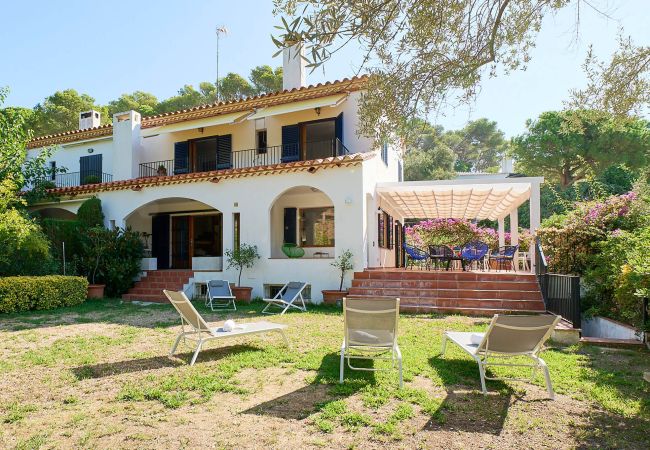 Villa à Llafranc - 1CLOE 01 -Belle maison jumelée avec piscine communautaire située à 750m de la plage de Llafranc, Villa à Llafranc - 1CLOE 01 -Belle maison jumelée avec piscine communautaire située à 750m de la plage de Llafranc,