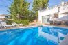 Villa à Vidreres - 2CON01 - Maison de 4 chambres avec jardin et piscine privée située dans un quartier calme Villa à Vidreres - 2CON01 - Maison de 4 chambres avec jardin et piscine privée située dans un quartier calme