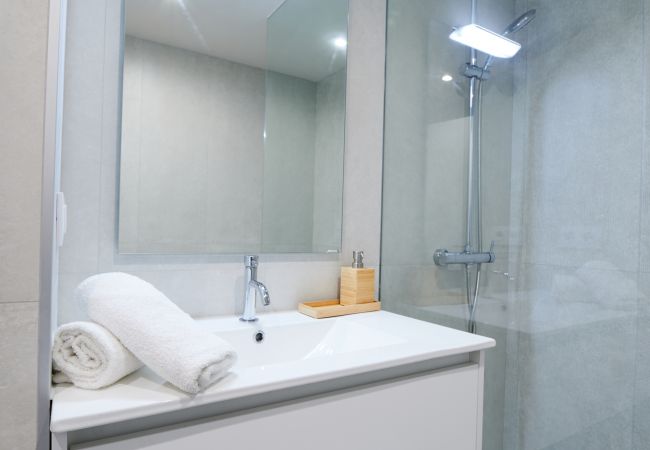 Appartement à Calella de Palafrugell - 1CB - E4 Appartement entièrement rénové avec piscine et jardin situé proche de la plage de Calella de Palafrugell Appartement à Calella de Palafrugell - 1CB - E4 Appartement entièrement rénové avec piscine et jardin situé proche de la plage de Calella de Palafrugell
