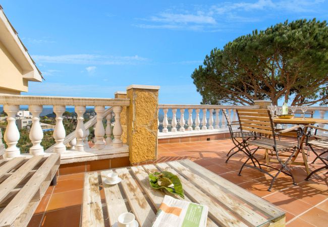 Villa à Lloret de Mar - 2CRISA01- Jolie maison avec piscine privée et vue mer située près de la plage Villa à Lloret de Mar - 2CRISA01- Jolie maison avec piscine privée et vue mer située près de la plage