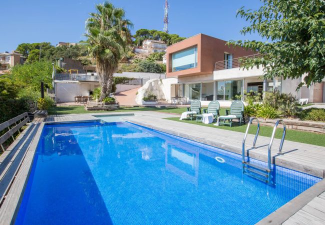 Villa à Lloret de Mar - 2CRIST01 - Belle maison de luxe avec piscine, belle vue mer et située près de la plage Villa à Lloret de Mar - 2CRIST01 - Belle maison de luxe avec piscine, belle vue mer et située près de la plage