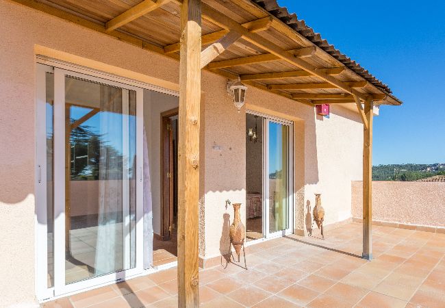 Villa à Blanes - 2DP01 - Maison accueillante de 4 chambres avec jardin et piscine privée située près de la plage