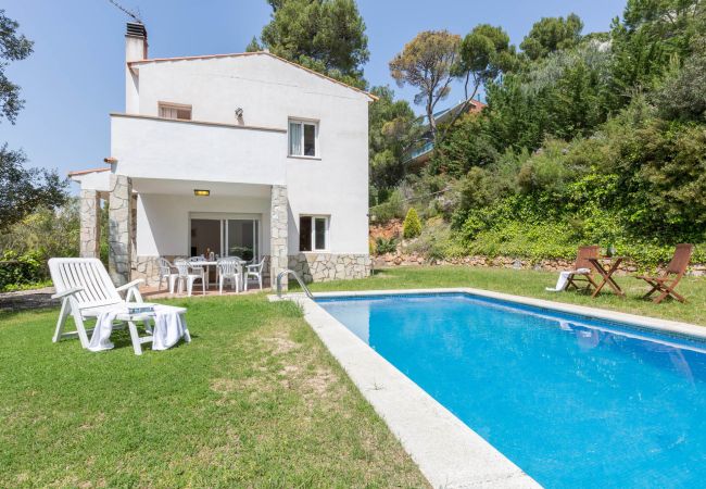 Villa à Tamariu - 1DIAZ 01 - Villa avec piscine privative et jardin situé à Aigua Xelida (Tamariu), à 1 km du centre-ville et de la plage Villa à Tamariu - 1DIAZ 01 - Villa avec piscine privative et jardin situé à Aigua Xelida (Tamariu), à 1 km du centre-ville et de la plage