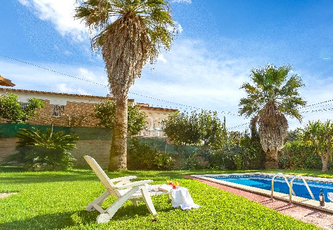 Villa à Lloret de Mar - 2FIN01 - Maison de 3 chambres avec jardin et piscine privée située dans un quartier résidentiel calme Villa à Lloret de Mar - 2FIN01 - Maison de 3 chambres avec jardin et piscine privée située dans un quartier résidentiel calme
