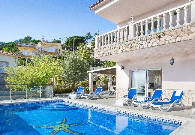 Villa à Lloret de Mar -  2GAR01 - Belle maison avec piscine privée et belle vue mer située près de la plage Villa à Lloret de Mar -  2GAR01 - Belle maison avec piscine privée et belle vue mer située près de la plage