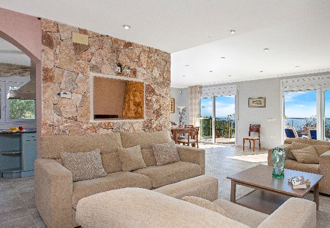 Villa à Lloret de Mar -  2GAR01 - Belle maison avec piscine privée et belle vue mer située près de la plage Villa à Lloret de Mar -  2GAR01 - Belle maison avec piscine privée et belle vue mer située près de la plage