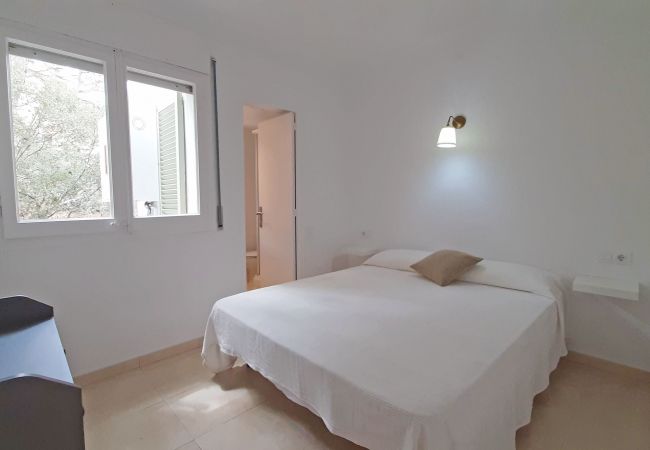 Appartement à Llafranc - 1GER 03 - Appartement simple avec 3 chambres à seulement 150m de la plage de Llafranc