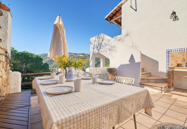 Villa à Lloret de Mar - 2SER01 - Maison de 3 chambres avec piscine privée et vue sur la mer située très près de la plage Villa à Lloret de Mar - 2SER01 - Maison de 3 chambres avec piscine privée et vue sur la mer située très près de la plage