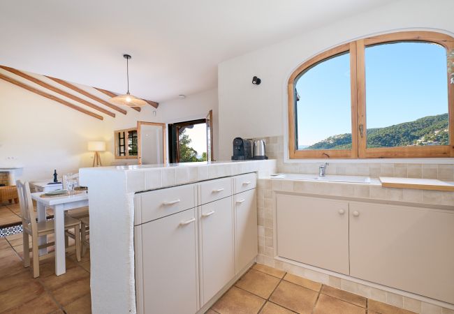 Villa à Lloret de Mar - 2SER01 - Maison de 3 chambres avec piscine privée et vue sur la mer située très près de la plage Villa à Lloret de Mar - 2SER01 - Maison de 3 chambres avec piscine privée et vue sur la mer située très près de la plage