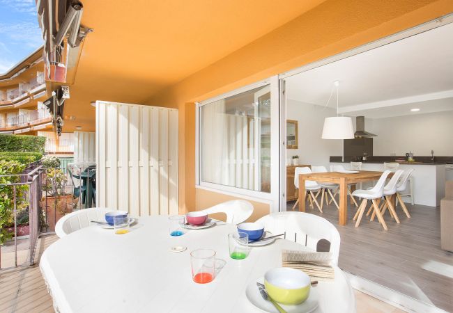 Appartement à Calella de Palafrugell - 1I 51 - Appartement rénové avec piscine commune situé à quelques minutes à pied de la plage de Calella de Palafrugell Appartement à Calella de Palafrugell - 1I 51 - Appartement rénové avec piscine commune situé à quelques minutes à pied de la plage de Calella de Palafrugell