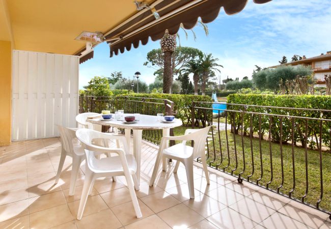 Appartement à Calella de Palafrugell - 1I 51 - Appartement rénové avec piscine commune situé à quelques minutes à pied de la plage de Calella de Palafrugell Appartement à Calella de Palafrugell - 1I 51 - Appartement rénové avec piscine commune situé à quelques minutes à pied de la plage de Calella de Palafrugell