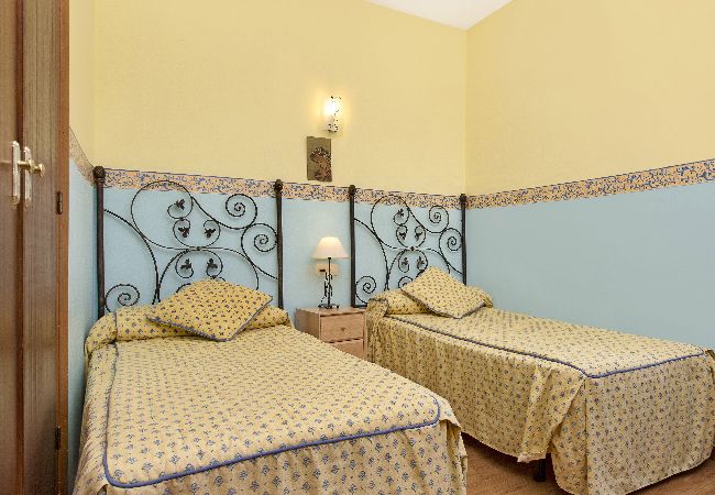 Villa à Lloret de Mar - 2INM01 - Maison de 4 chambres avec piscine privée et jardin située à Lloret de Mar près de la plage. Villa à Lloret de Mar - 2INM01 - Maison de 4 chambres avec piscine privée et jardin située à Lloret de Mar près de la plage.