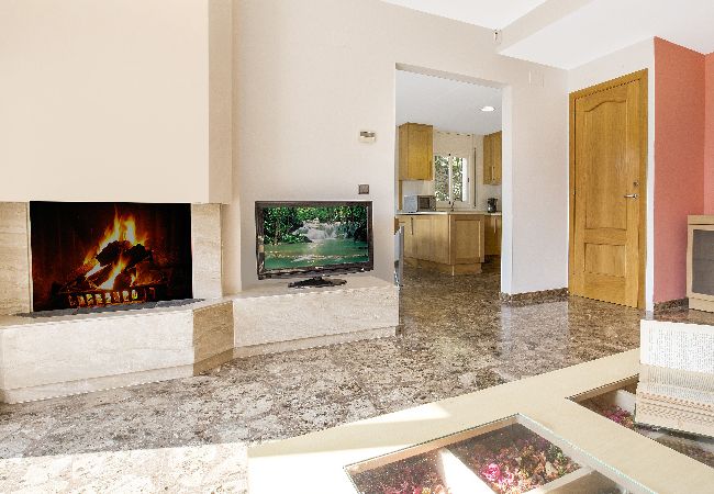 Villa à Lloret de Mar - 2LIN01 -Belle maison avec piscine privée située dans un quartier résidentiel calme proche de la plage Villa à Lloret de Mar - 2LIN01 -Belle maison avec piscine privée située dans un quartier résidentiel calme proche de la plage