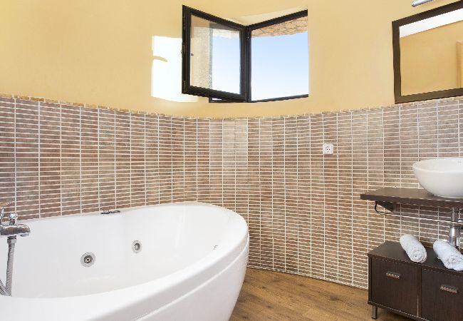 Villa à Lloret de Mar -  2LLEV02 -Belle maison pour 8 personnes avec piscine privée située dans un quartier calme proche de la plage Villa à Lloret de Mar -  2LLEV02 -Belle maison pour 8 personnes avec piscine privée située dans un quartier calme proche de la plage