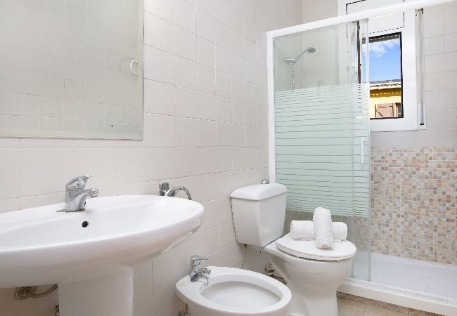 Villa à Vidreres - 2MARI01 - Maison avec 6 chambres et piscine privée située dans un quartier calme Villa à Vidreres - 2MARI01 - Maison avec 6 chambres et piscine privée située dans un quartier calme